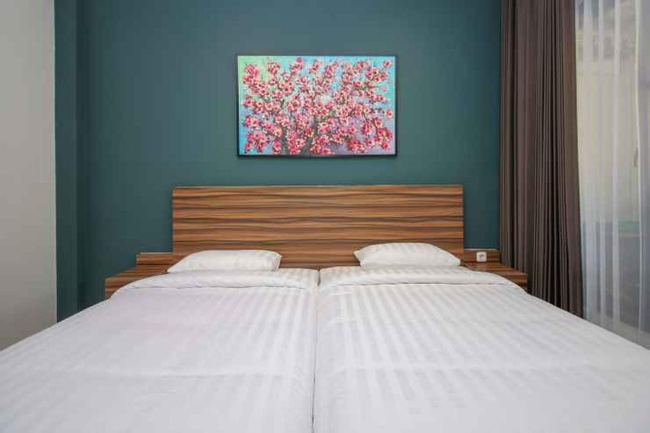 Kencana Residence Surabaya Luaran gambar